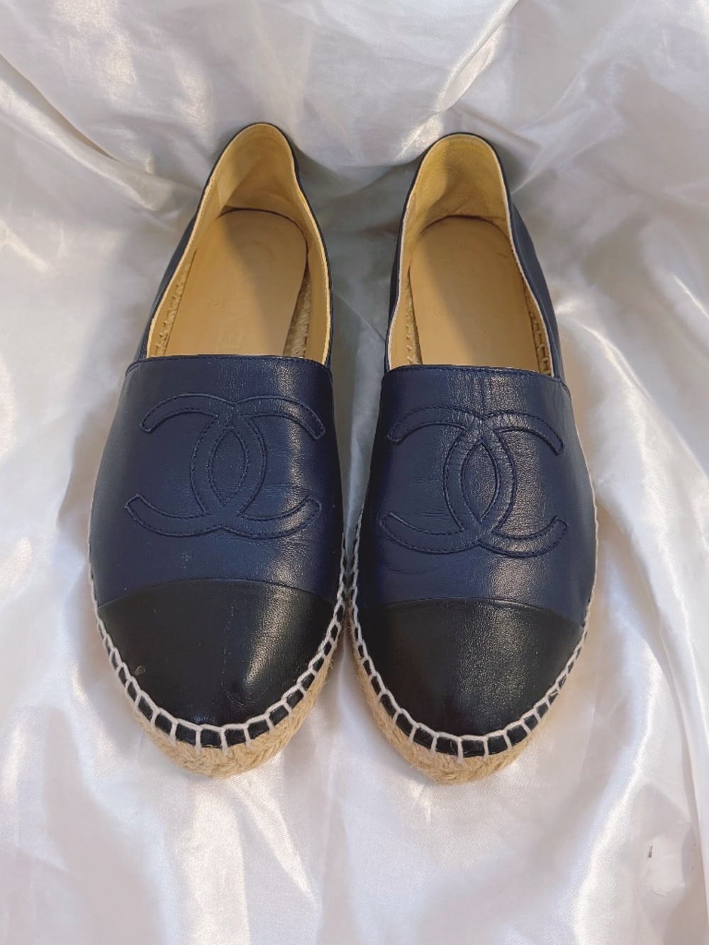 Chanel CC cap-toe espadrilles